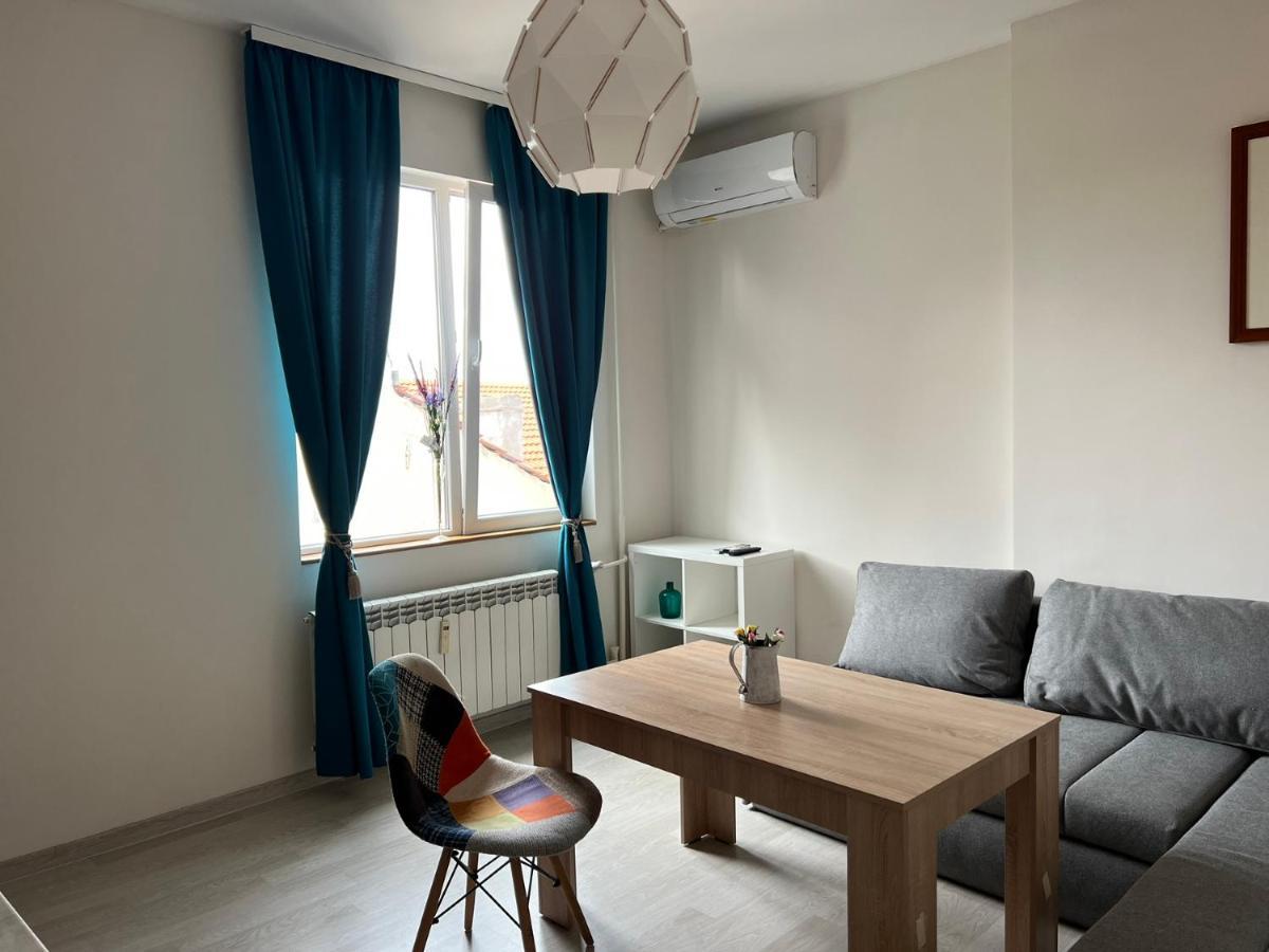Vitosha 60 Appartement Sofia Buitenkant foto