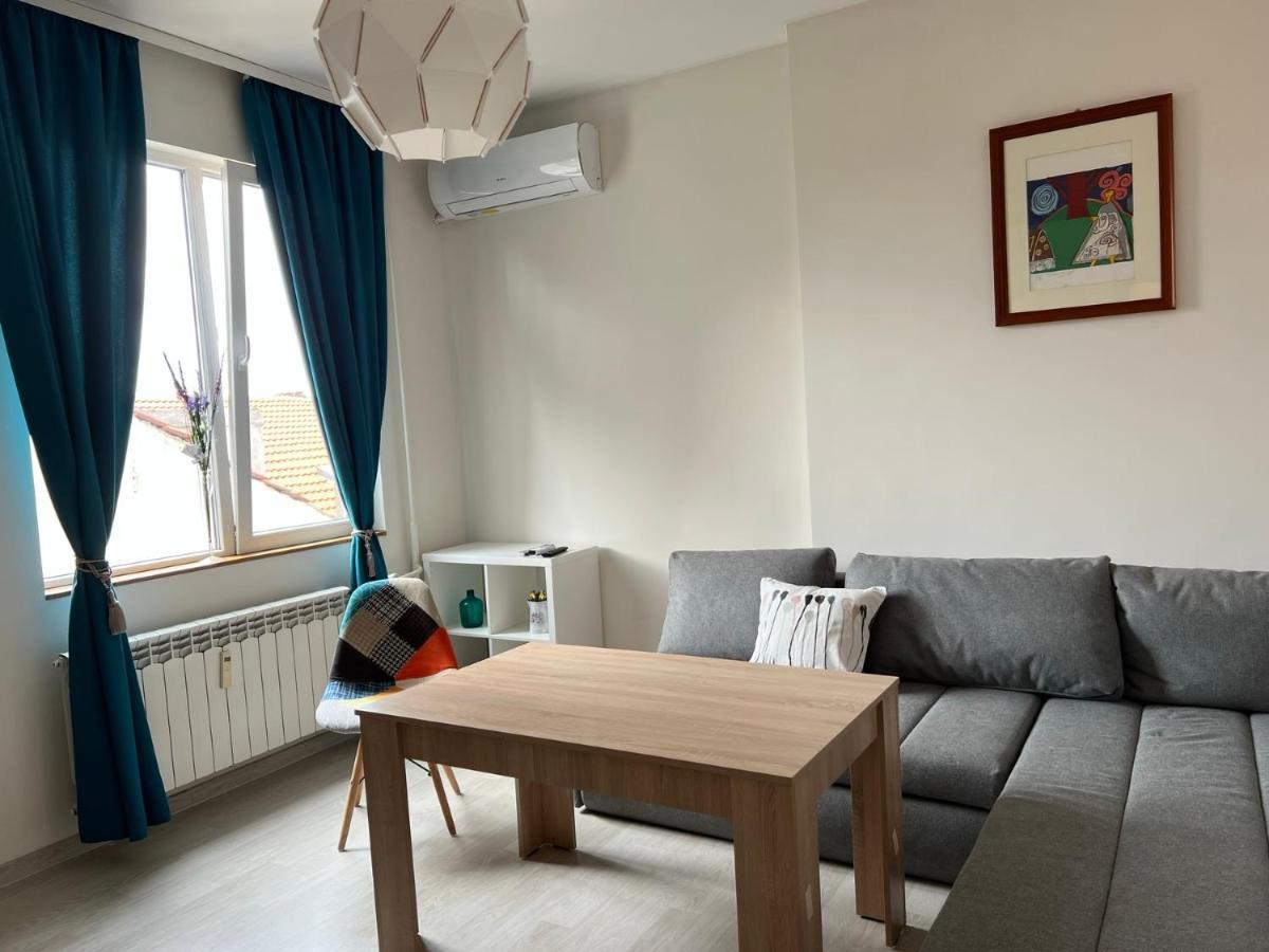 Vitosha 60 Appartement Sofia Buitenkant foto
